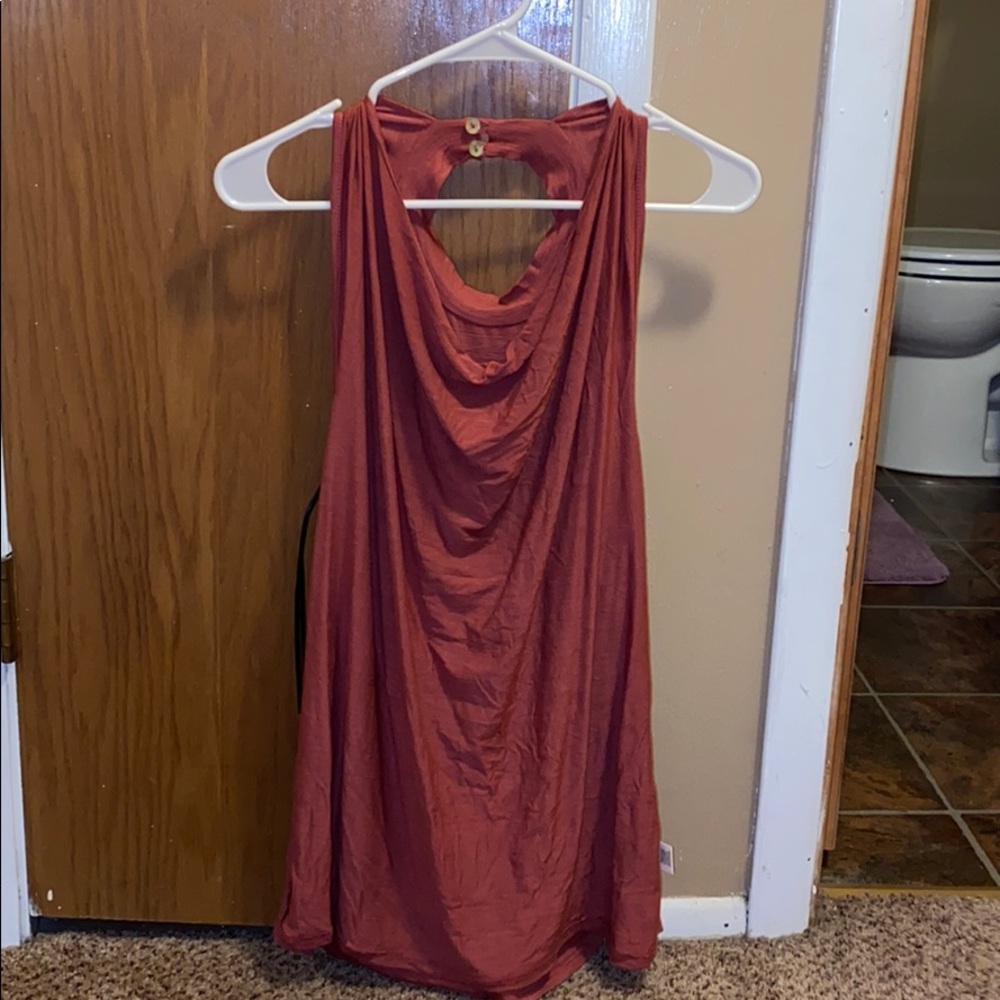 Scoop Neck Tank with Key-Hole Back